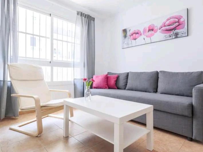 Apartamento Con Patio Y Piscina Cerca De Sevilla La Algaba المظهر الخارجي الصورة