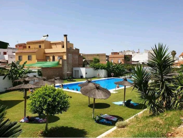 Apartamento Con Patio Y Piscina Cerca De Sevilla La Algaba المظهر الخارجي الصورة