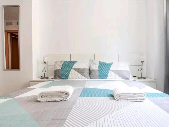 Apartamento Con Patio Y Piscina Cerca De Sevilla La Algaba المظهر الخارجي الصورة